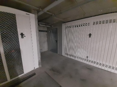 Foto Magazzino a Milano Porta Romana - Medaglie d'Oro di 10 m² con 1 locali