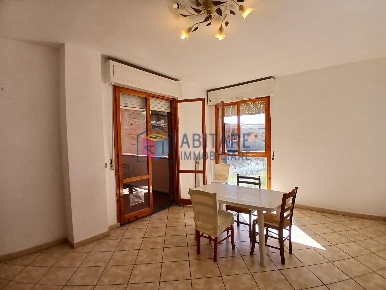 Foto Appartamento a Livorno La Rosa di 137 m² con 7 locali in vendita