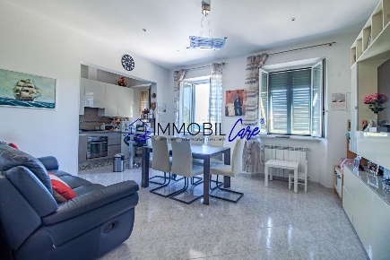 Foto Appartamento a Livorno Porta a Mare - Mazzini di 85 m² con 4 locali