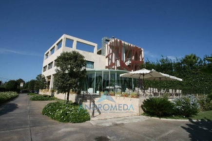 Foto Locale commerciale a San Marzano sul Sarno di 2000 m² con 26 locali