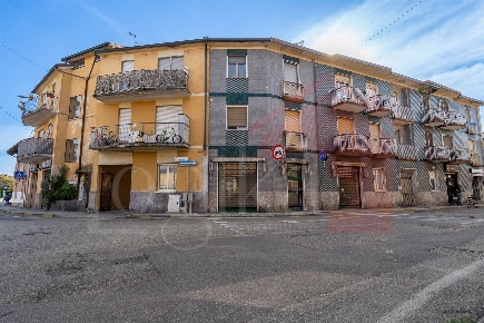 Foto Appartamento in Via Roma  3, Vidigulfo Centro di 158 m² con 4 locali