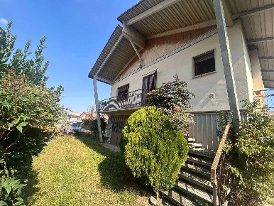 Foto Villa unifamiliare a Valle Lomellina di 156 m² con 3 locali in vendita