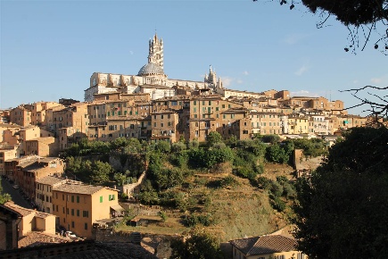 Foto Garage a Siena Vico Alto - San Miniato di 26 m² con 1 locali
