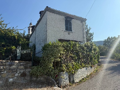Foto Casa indipendente in frazione restegassi, Montacuto di 100 m²