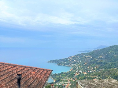 Foto Appartamento a Ventimiglia Latte, Ville di 117 m² con 5 locali