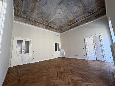 Foto Attico in Via Genova 23, Roma Monti con 7 locali in affitto