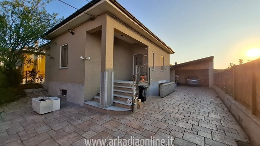 Foto Casa indipendente a Piacenza di 138 m² in vendita