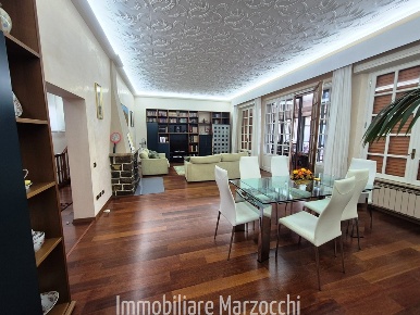 Foto Appartamento in SR 222 Chiantigiana 47, Monteriggioni di 300 m²