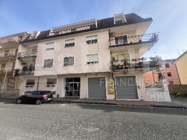 Foto Appartamento in Via BARI 49, Amantea Centro di 133 m² con 5 locali