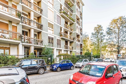 Foto Appartamento in Via carcano 13, Saronno di 147 m² con 5 locali