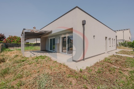Foto Villa singola a Loria Castione di 140 m² con 4 locali in vendita