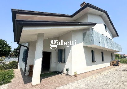 Foto Casa indipendente a Conselve di 222 m² con 6 locali in vendita