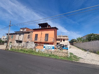 Foto Villa bifamiliare in Via montagnano 12, Albano Laziale Cecchina