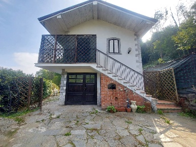 Foto Casa indipendente in Via Comba Bedale 3, Sanfront di 150 m² in vendita