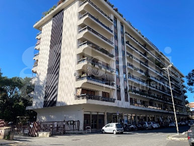 Foto Appartamento in Via Andrea Solario 86, Roma Tintoretto di 127 m²