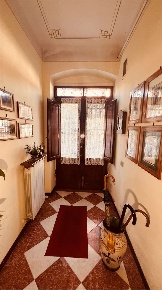 Foto Appartamento in via ludovica, Lucca di 150 m² con 7 locali in vendita