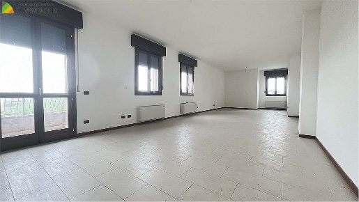 Foto Ufficio a Fiorano Modenese di 80 m² con 1 locali in affitto