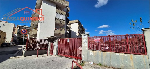 Foto Magazzino in Via Colucci  2, Triggiano di 152 m² con 1 locali