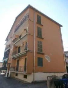 Foto Appartamento in Via XXV Aprile, Noceto Centro di 89 m² con 5 locali