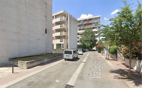 Foto Box in Via Ugo Aldrighi, Brescia San Polo Nuovo di 86 m² con 1 locali