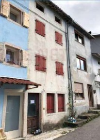 Foto Appartamento in Contrada Pile, Lusiana Conco Conco di 99 m² all'asta