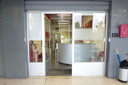 Foto Negozio a Desio di 35 m² con 1 locali in vendita