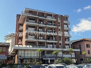 Foto Appartamento in via Malcotti, Lavena Ponte Tresa Centro di 91 m²