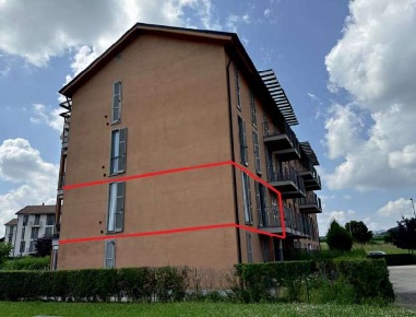 Foto Appartamento in Viale Pertini, Chieri Semicentro di 91 m² con 4 locali