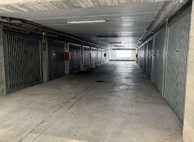 Foto Box in Via Giacinto Giordano, Chieri Semicentro di 20 m² con 1 locali