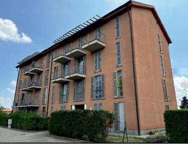 Foto Appartamento in Viale Pertini, Chieri Semicentro di 90 m² con 4 locali