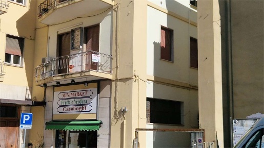 Foto Ufficio in piazza iv novembre 4, Frosinone Centro di 100 m² in affitto