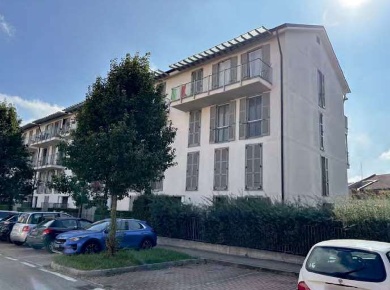 Foto Appartamento in Viale della Repubblica, Chieri Semicentro di 92 m²