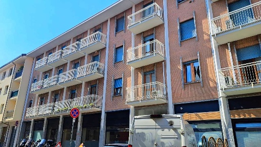 Foto Appartamento a Monza di 120 m² con 3 locali in vendita