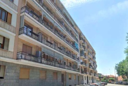 Foto Appartamento in Via Stupinigi, Nichelino di 84 m² con 4 locali