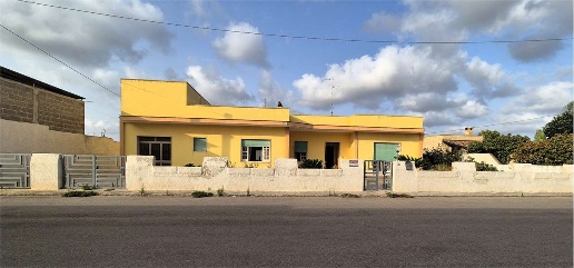 Foto Villa unifamiliare in Via Mario Bernardini, Nardò Centro di 218 m²