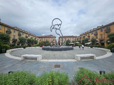 Foto Appartamento a Alba di 186 m² con 10 locali in vendita