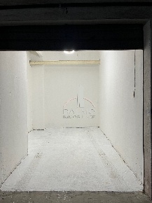 Foto Box a Genova di 13 m² con 1 locali in vendita