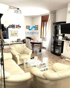 Foto Appartamento in VIA ROMA 11, Caserta Corso Trieste di 120 m²