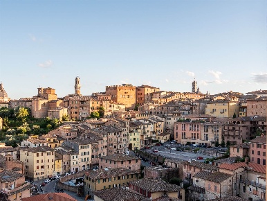 Foto Appartamento a Siena Ovile - San Francesco di 76 m² con 5 locali