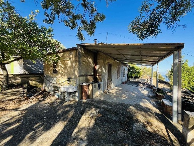 Foto Villa unifamiliare in contrada Rapputi, Gratteri di 67 m² con 2 locali
