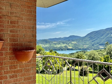 Foto Villa unifamiliare a Castel di Casio di 324 m² con 10 locali