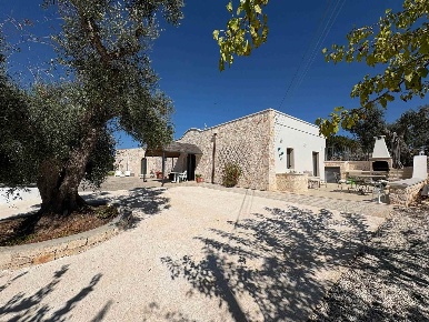 Foto Rustico in Contrada cinera snc, Ostuni di 130 m² con 6 locali