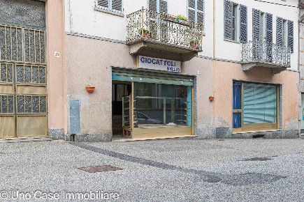 Foto Negozio in Via Piemonte 28, Strambino Centro di 50 m² con 2 locali