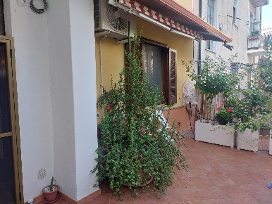 Foto Appartamento in Via Trento, Amantea Centro di 150 m² con 5 locali