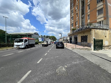 Foto Negozio in Via Nazionale  52, Nocera Superiore Centro di 40 m²