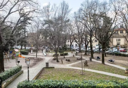 Foto Appartamento in Piazza Francesco di Paola, Firenze di 360 m²