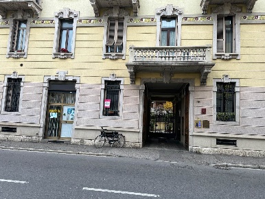 Foto Negozio in Via Mentana 29, Monza Regina Pacis - Borsa di 40 m²
