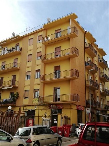 Foto Appartamento in via pironti, Avellino di 85 m² con 3 locali in vendita