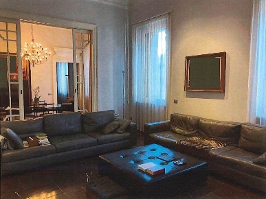 Foto Appartamento in Via Giosuè Carducci 31, Milano Sant'Ambrogio di 275 m²