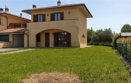 Foto Villa bifamiliare a San Giuliano Terme Le Maggiola, Gello di 180 m²